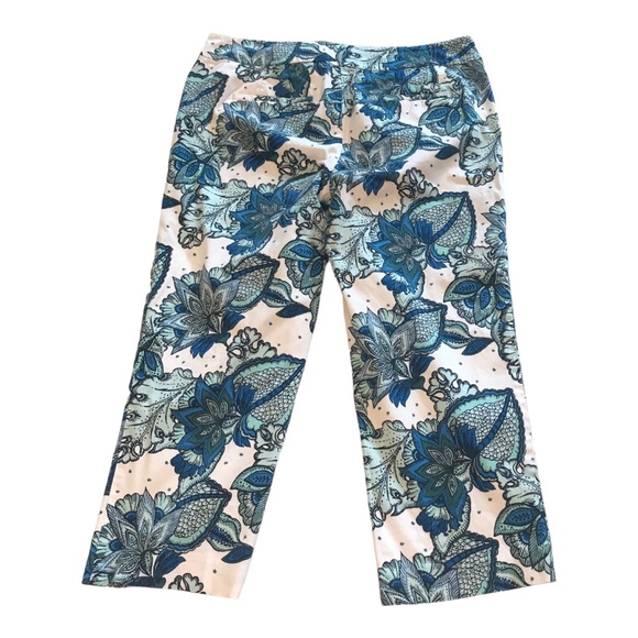 Ann Taylor Signature Crop Jeans - Picture 2 of 8